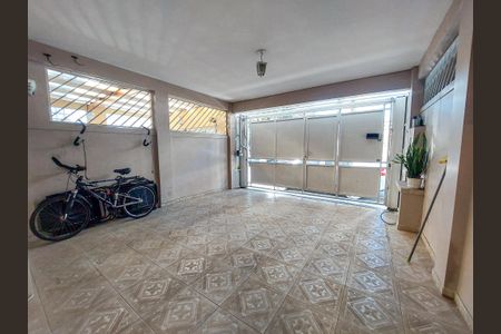 Garagem de casa à venda com 3 quartos, 162m² em Jardim Promissao, São Paulo