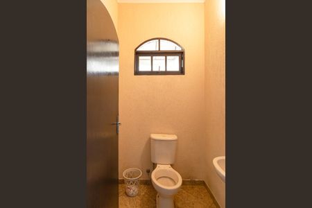 Casa para alugar com 100m², 3 quartos e 1 vagaLavabo