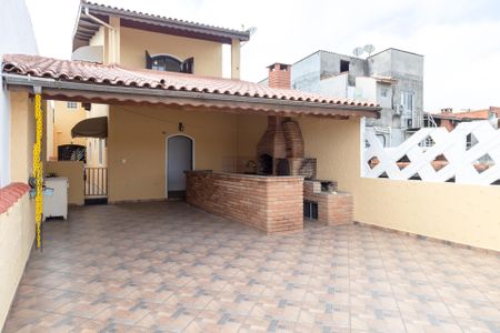 Casa para alugar com 100m², 3 quartos e 1 vagaÁrea gourmet e serviço