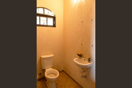 Casa para alugar com 100m², 3 quartos e 1 vagaLavabo