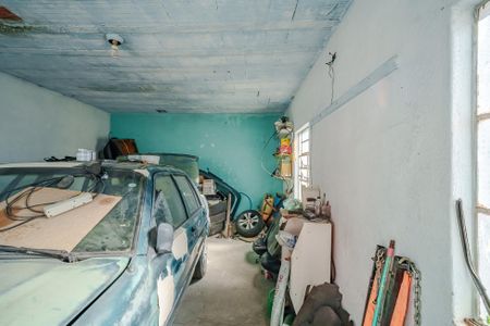 Garagem de casa à venda com 3 quartos, 226m² em Vila Polopoli, São Paulo