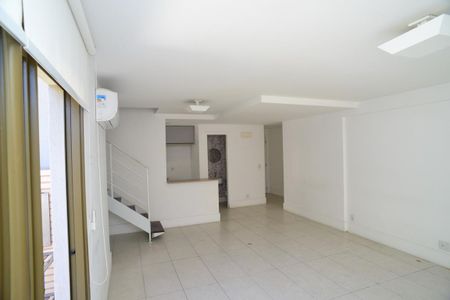 Apartamento à venda com 99m², 2 quartos e 1 vaga