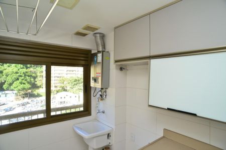 Apartamento à venda com 99m², 2 quartos e 1 vaga