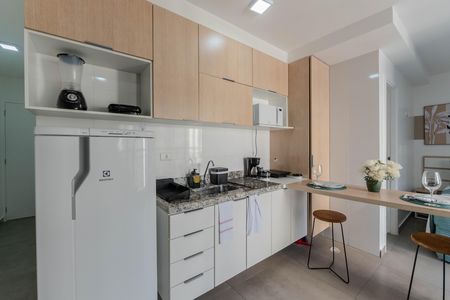 Cozinha de kitnet/studio para alugar com 1 quarto, 31m² em Bela Vista, São Paulo