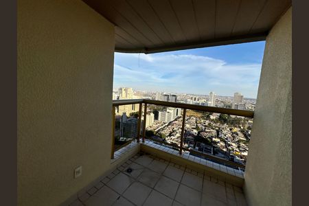 Apartamento para alugar com 107m², 3 quartos e 2 vagas Apartamento para alugar com 107m², 3 quartos e 2 vagasVaranda