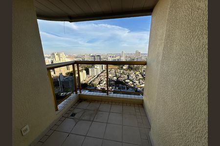 Apartamento para alugar com 107m², 3 quartos e 2 vagas Apartamento para alugar com 107m², 3 quartos e 2 vagasVaranda