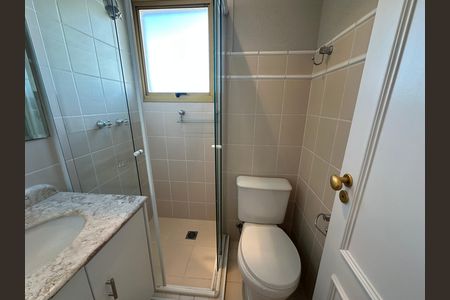 Apartamento para alugar com 107m², 3 quartos e 2 vagas Apartamento para alugar com 107m², 3 quartos e 2 vagasBanheiro Social