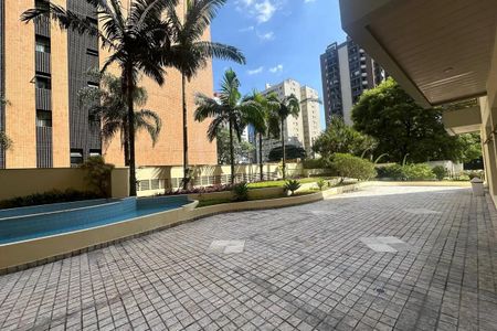 Apartamento para alugar com 107m², 3 quartos e 2 vagas Apartamento para alugar com 107m², 3 quartos e 2 vagasÁrea comum