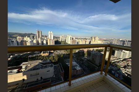 Apartamento para alugar com 107m², 3 quartos e 2 vagas Apartamento para alugar com 107m², 3 quartos e 2 vagasVaranda