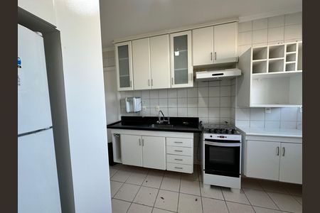 Apartamento para alugar com 107m², 3 quartos e 2 vagas Apartamento para alugar com 107m², 3 quartos e 2 vagasCozinha