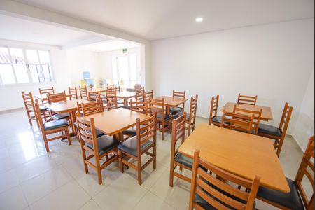 Apartamento para alugar com 60m², 2 quartos e 1 vaga Apartamento para alugar com 60m², 2 quartos e 1 vagaÁrea comum - Salão de festas