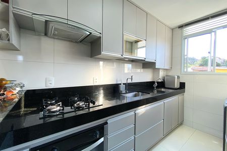 Apartamento à venda com 48m², 2 quartos e 1 vaga Apartamento à venda com 48m², 2 quartos e 1 vagaCozinha