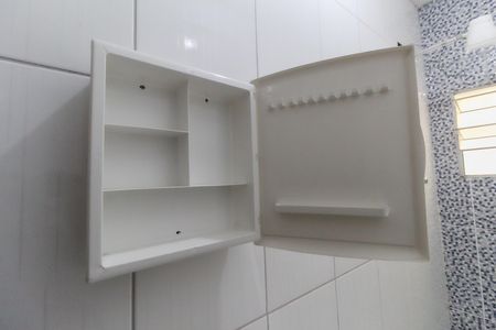 Casa para alugar com 45m², 1 quarto e sem vaga Casa para alugar com 45m², 1 quarto e sem vagaBanheiro
