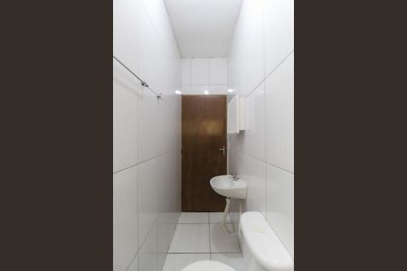 Casa para alugar com 45m², 1 quarto e sem vaga Casa para alugar com 45m², 1 quarto e sem vagaBanheiro