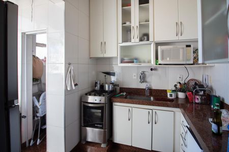Apartamento à venda com 52m², 2 quartos e 1 vaga Apartamento à venda com 52m², 2 quartos e 1 vagaCozinha