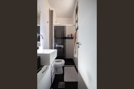 Apartamento à venda com 52m², 2 quartos e 1 vaga Apartamento à venda com 52m², 2 quartos e 1 vagaBanheiro