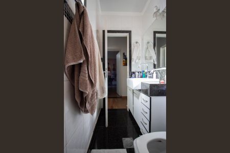 Apartamento à venda com 52m², 2 quartos e 1 vaga Apartamento à venda com 52m², 2 quartos e 1 vagaBanheiro