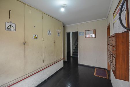 Hall de entrada de apartamento para alugar com 2 quartos, 70m² em Baeta Neves, São Bernardo do Campo