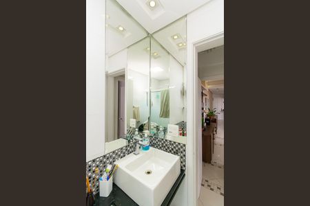 Apartamento à venda com 115m², 3 quartos e 2 vagas Apartamento à venda com 115m², 3 quartos e 2 vagasBanheiro 2
