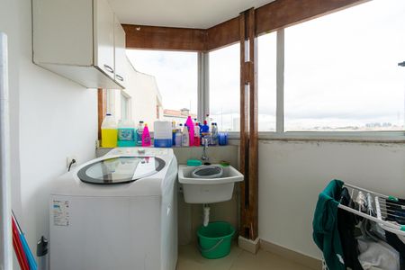 Apartamento à venda com 115m², 3 quartos e 2 vagas Apartamento à venda com 115m², 3 quartos e 2 vagasÁrea de Serviço