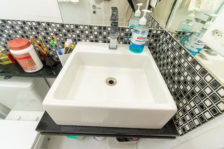 Apartamento à venda com 115m², 3 quartos e 2 vagas Apartamento à venda com 115m², 3 quartos e 2 vagasBanheiro 2