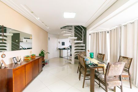 Apartamento à venda com 115m², 3 quartos e 2 vagas Apartamento à venda com 115m², 3 quartos e 2 vagasSala