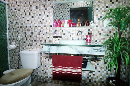 Casa à venda com 180m², 3 quartos e sem vagaBanheiro Social 2