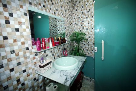 Casa à venda com 180m², 3 quartos e sem vagaBanheiro Social 2