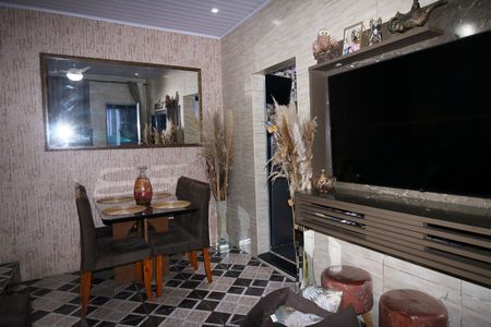 Casa à venda com 180m², 3 quartos e sem vagaSala