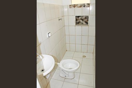 Banheiro da suíte de casa para alugar com 1 quarto, 32m² em Capela, Vinhedo