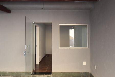 Área Externa de casa para alugar com 2 quartos, 72m² em Céu Azul, Belo Horizonte