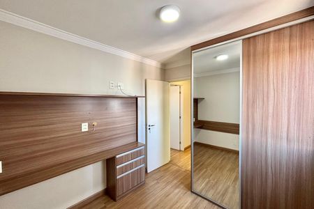 Quarto 1 de apartamento para alugar com 2 quartos, 56m² em Chácara Cruzeiro do Sul, São Paulo