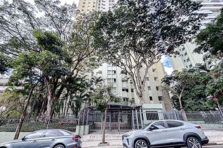 Studio para alugar com 48m², 1 quarto e 1 vaga Studio para alugar com 48m², 1 quarto e 1 vagaFachada