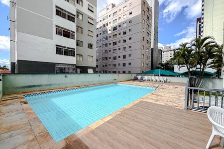 Studio para alugar com 48m², 1 quarto e 1 vaga Studio para alugar com 48m², 1 quarto e 1 vagaÁrea comum - Piscina
