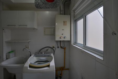 AREA DE SERVIÇO de apartamento à venda com 4 quartos, 108m² em Vila Polopoli, São Paulo