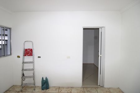 Casa para alugar com 70m², 2 quartos e 1 vagaquarto 1