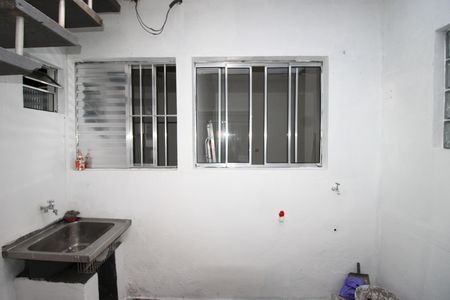 Casa para alugar com 70m², 2 quartos e 1 vagaÁrea de Serviço