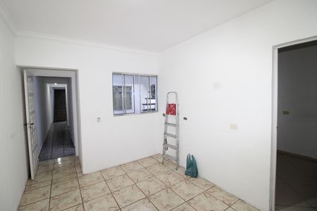 quarto 1 de casa para alugar com 2 quartos, 70m² em Conjunto Habitacional Aguia de Haia, São Paulo