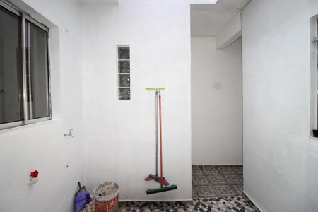 Casa para alugar com 70m², 2 quartos e 1 vagaÁrea de Serviço