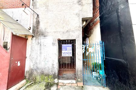 Fachada  de casa à venda com 3 quartos, 90m² em Vila Paranagua, São Paulo