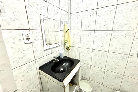 Banheiro 1 de casa à venda com 3 quartos, 90m² em Vila Paranagua, São Paulo