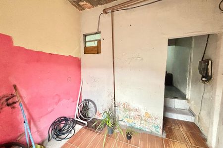 Quintal  de casa à venda com 3 quartos, 90m² em Vila Paranagua, São Paulo