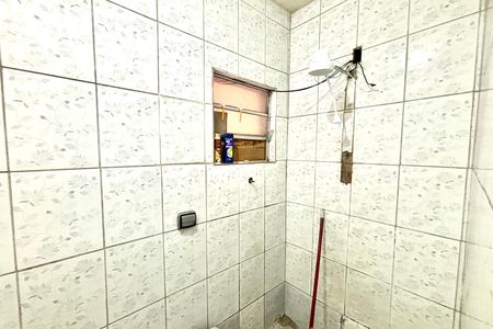 Banheiro 1 de casa à venda com 3 quartos, 90m² em Vila Paranagua, São Paulo
