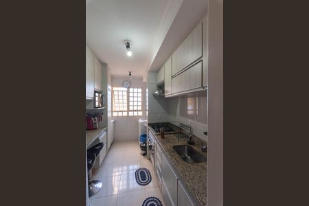 Cozinha de apartamento à venda com 3 quartos, 68m² em Loteamento Parque São Martinho, Campinas