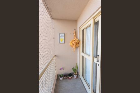 Sacada da Sala de apartamento à venda com 3 quartos, 68m² em Loteamento Parque São Martinho, Campinas