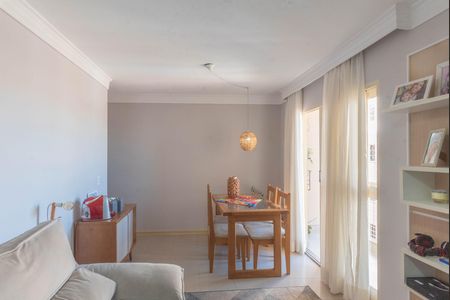 Sala de apartamento à venda com 3 quartos, 68m² em Loteamento Parque São Martinho, Campinas
