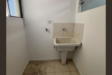 Apartamento à venda com 79m², 2 quartos e sem vaga Apartamento à venda com 79m², 2 quartos e sem vagaÁrea de Serviço