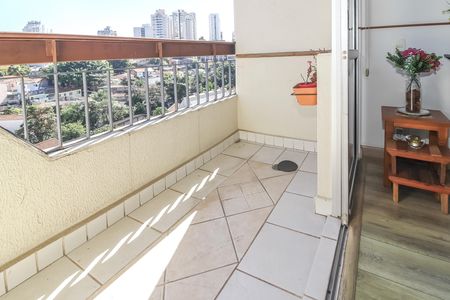 Varanda de apartamento à venda com 2 quartos, 64m² em Vila Anglo Brasileira, São Paulo