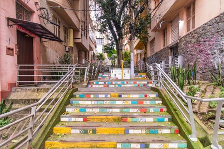 Fachada de apartamento para alugar com 1 quarto, 30m² em Centro Histórico, Porto Alegre