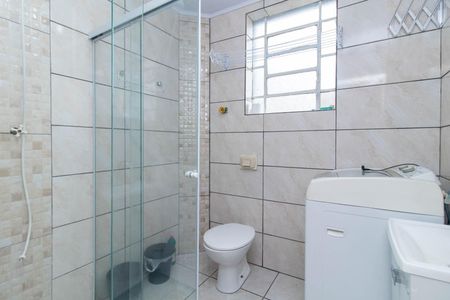 Banheiro de apartamento para alugar com 1 quarto, 30m² em Centro Histórico, Porto Alegre